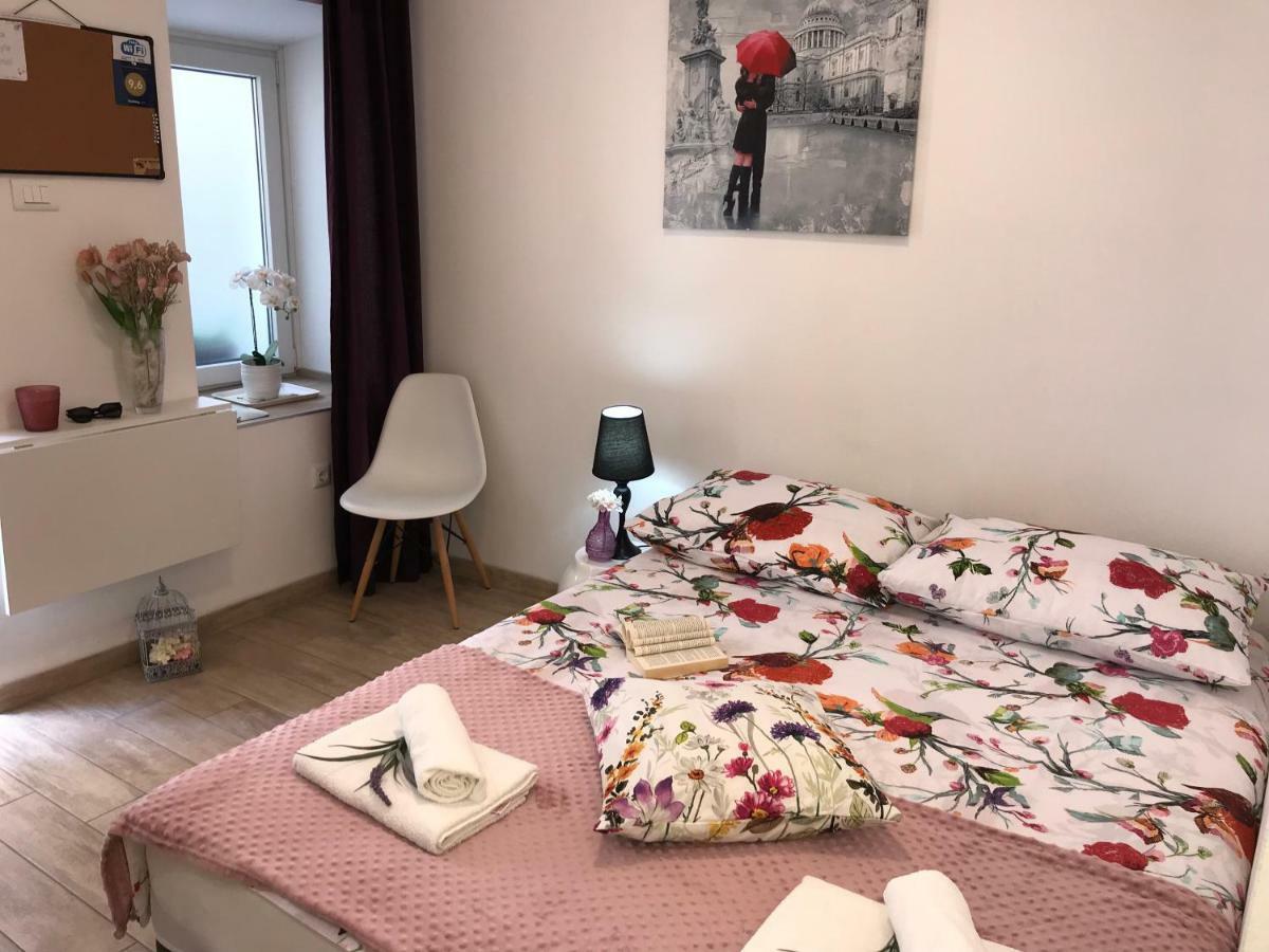Studio Apartment Legcevic Kaštela المظهر الخارجي الصورة