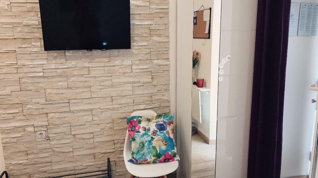 Studio Apartment Legcevic Kaštela المظهر الخارجي الصورة