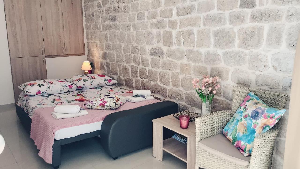 Studio Apartment Legcevic Kaštela المظهر الخارجي الصورة
