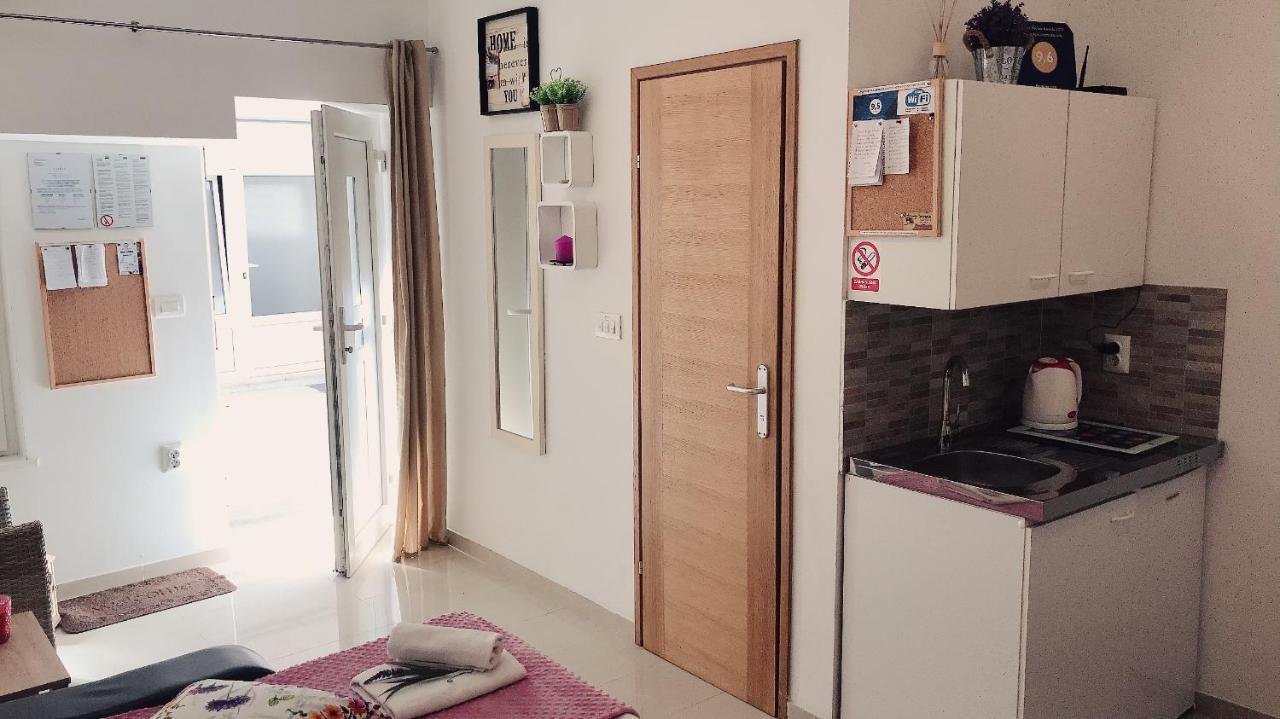 Studio Apartment Legcevic Kaštela المظهر الخارجي الصورة